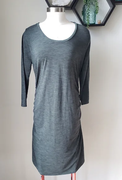 Liz Lange maternity dresses lot of 2 large - Picture 2 of 4